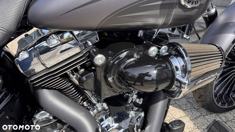 Harley-Davidson FXSB Breakout - 19