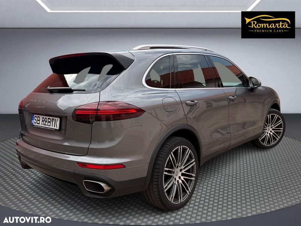 Porsche Cayenne Platinum Edition - 6
