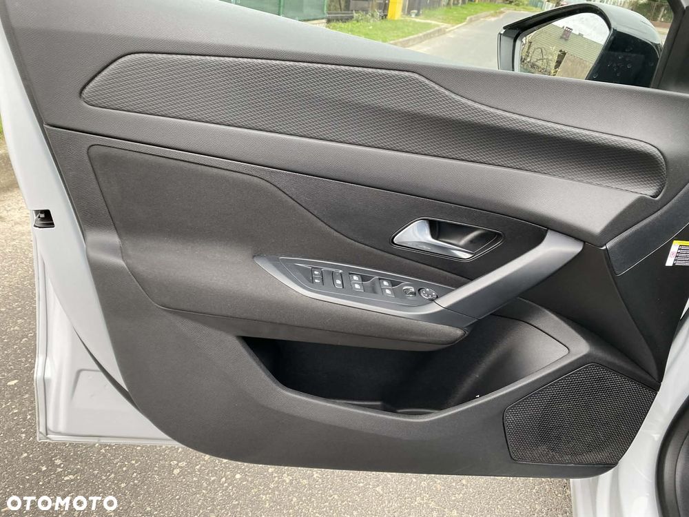 Peugeot 308 PureTech 130 EAT8 Active Pack - 19