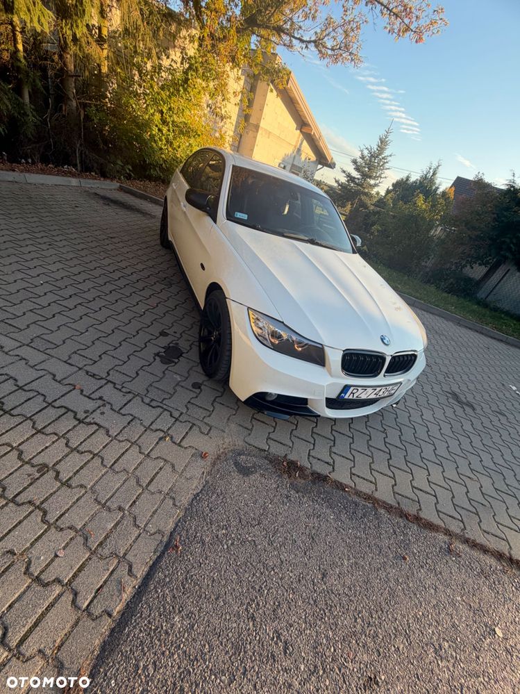 BMW E90