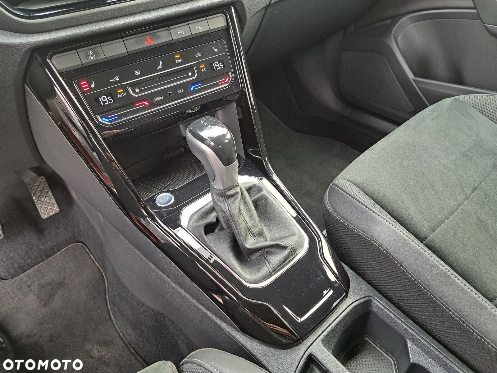 Volkswagen T-Roc 1.5 TSI Style DSG - 22