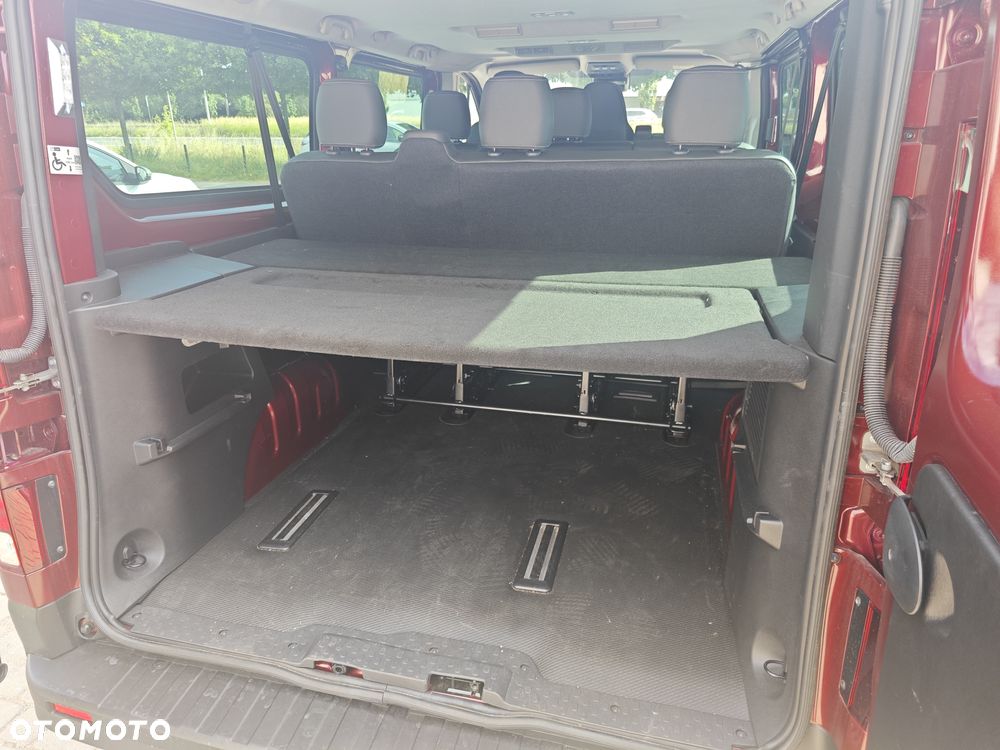 Renault Trafic Grand 2.0 dCi - 9