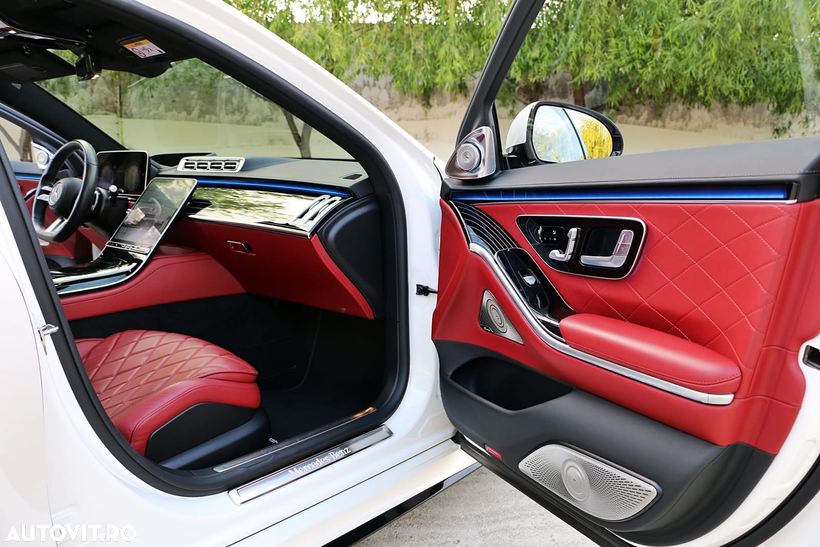 Mercedes-Benz S 500 4Matic L 9G-TRONIC - 26