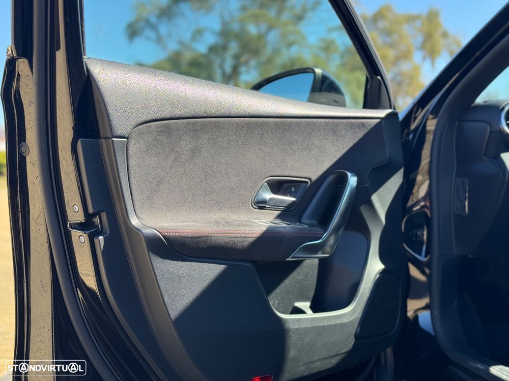 Mercedes-Benz A 180 d AMG Line Aut. - 31