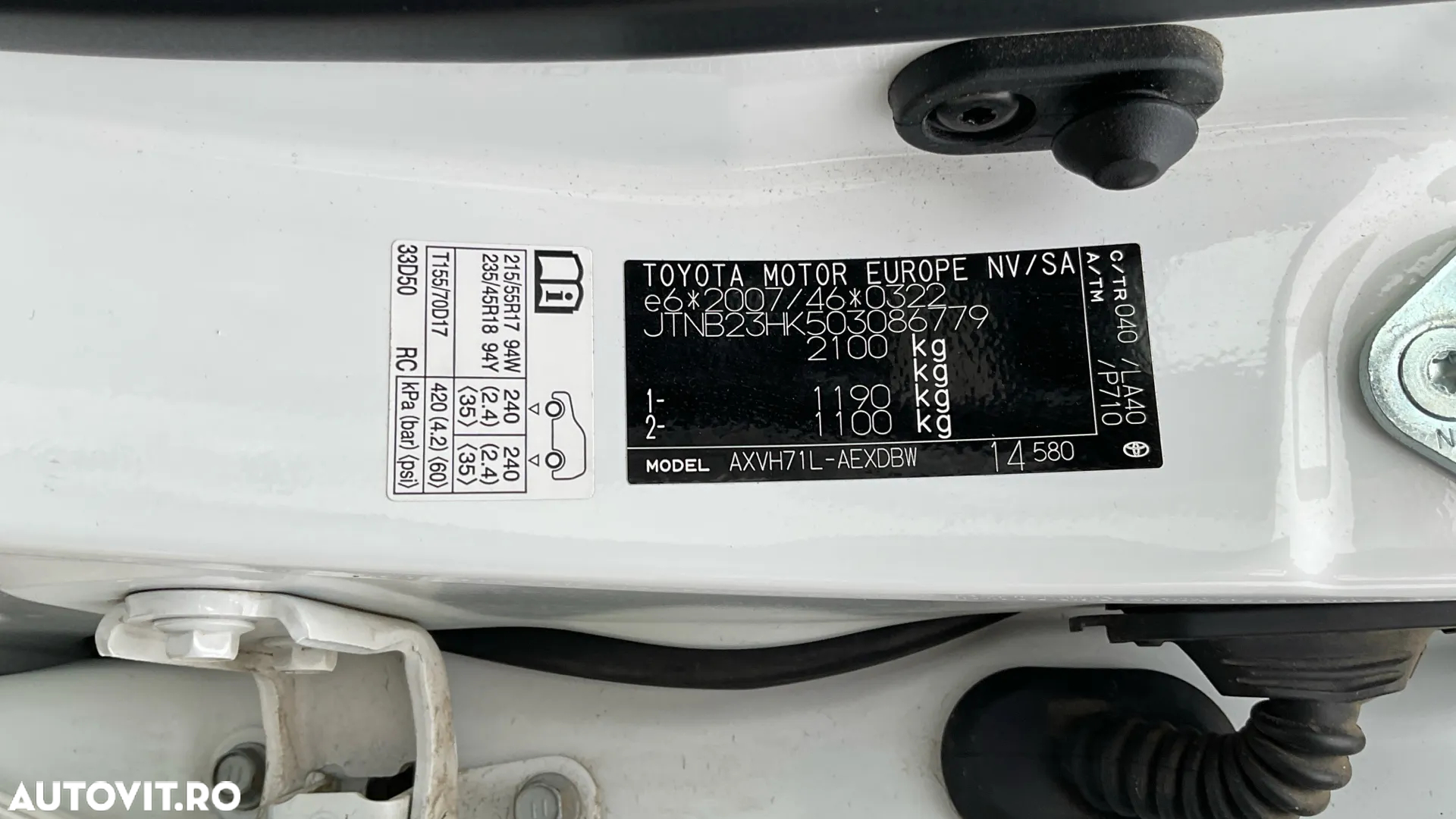 Toyota Camry 2.5 Hybrid Dynamic - 40