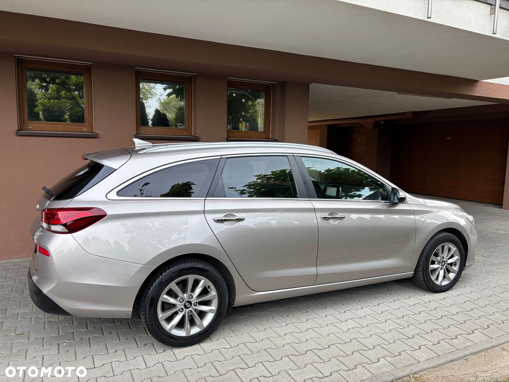 Hyundai i30 1.4 T-GDI DCT Premium - 23