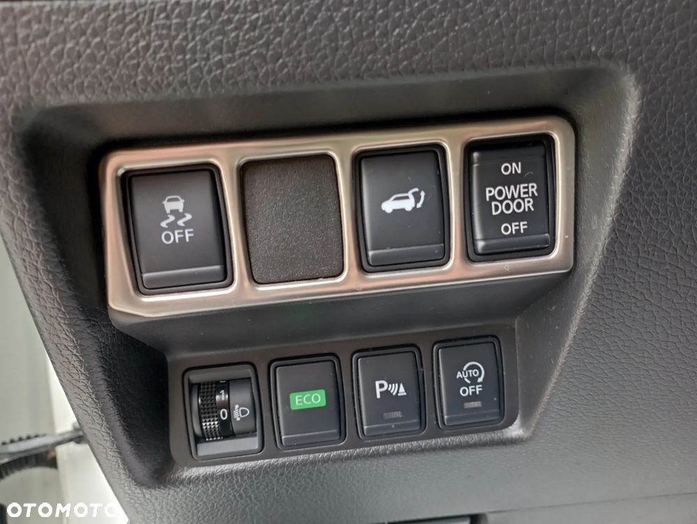 Nissan X-Trail - 36