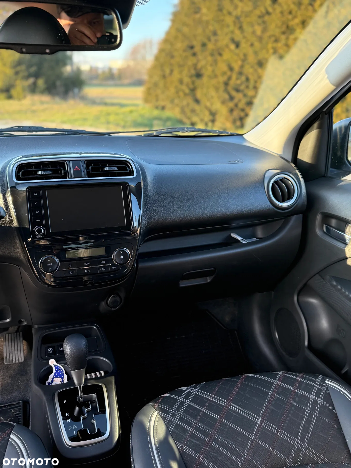 Mitsubishi Space Star 1.2 AS&G Instyle CVT - 16