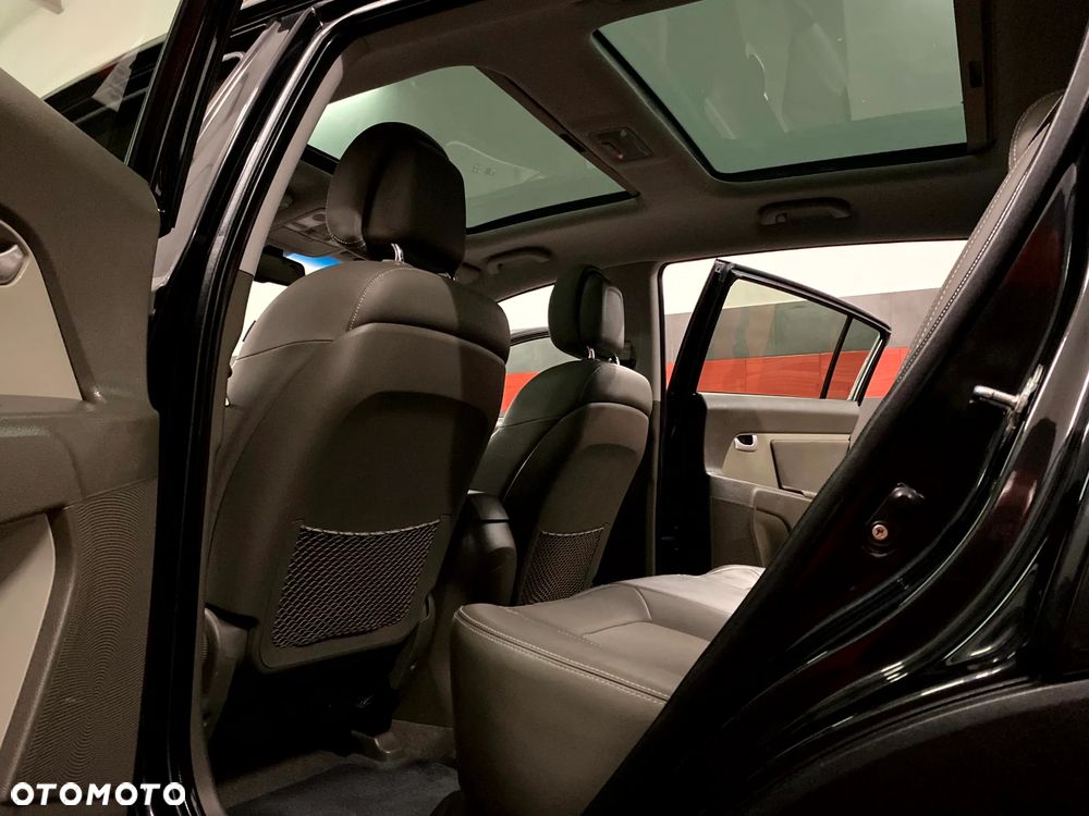 Kia Sportage 2.0 L - 22