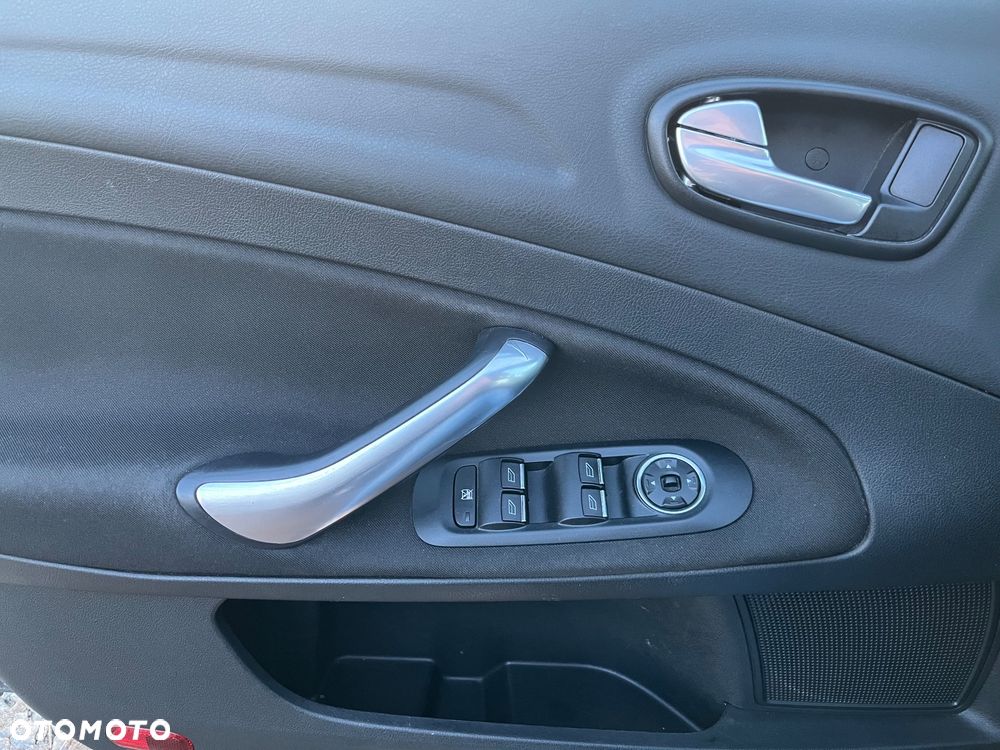 Ford Mondeo 2.0 TDCi Silver X - 18