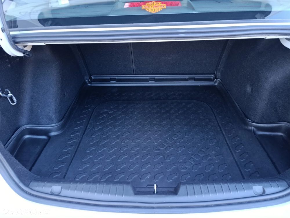 Chevrolet Cruze 1.8 LTZ - 15