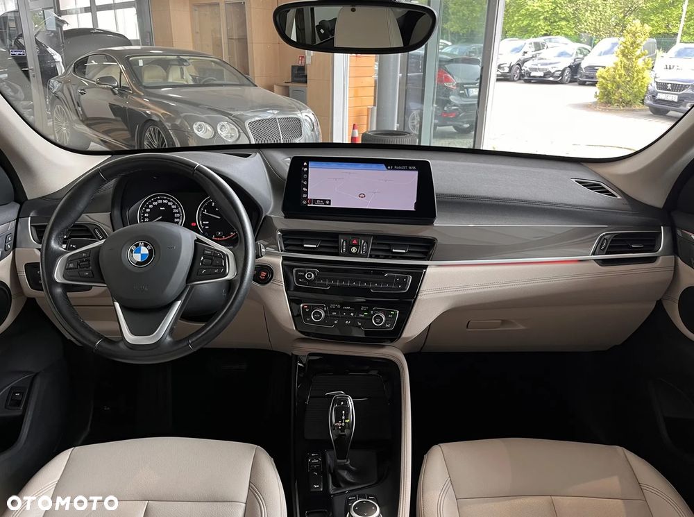 BMW X1 xDrive20d Sport Line - 10