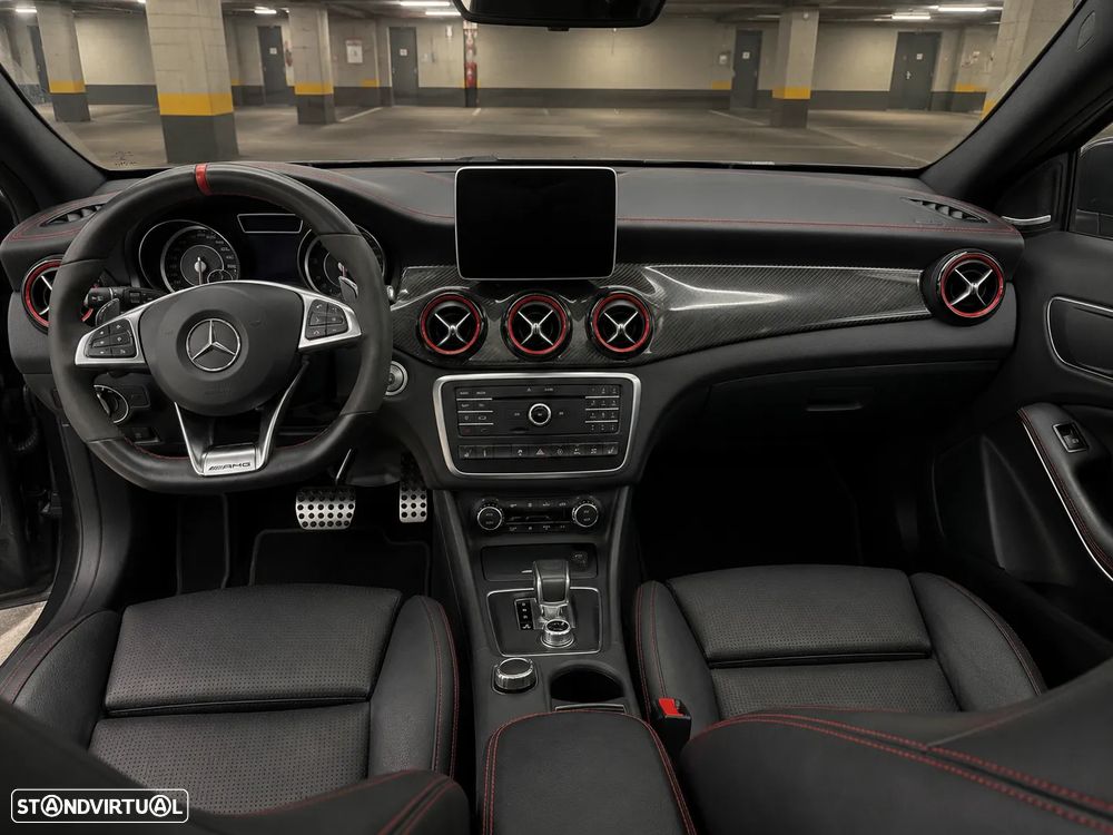 Mercedes-Benz GLA 45 AMG 4-Matic - 11