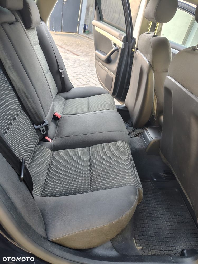Audi A4 Avant 2.0 TDI - 12