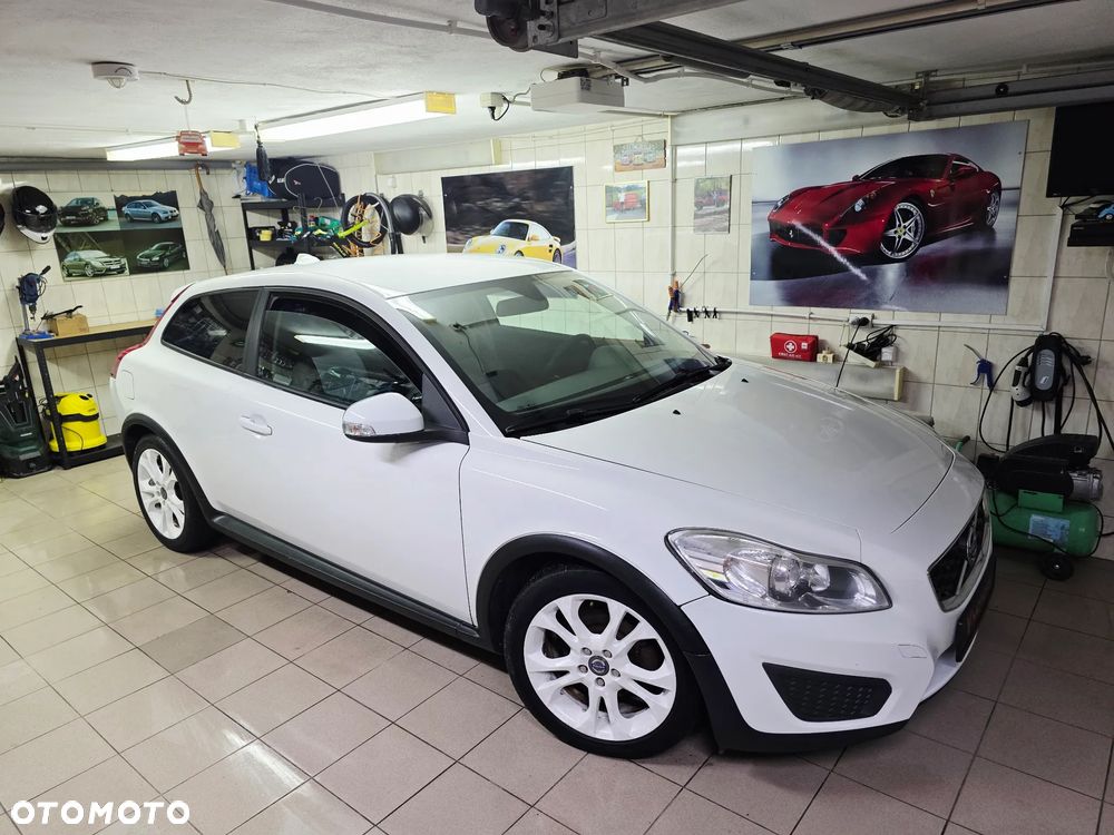 Volvo C30 1.6D DRIVe R-Design Start-Stop - 37