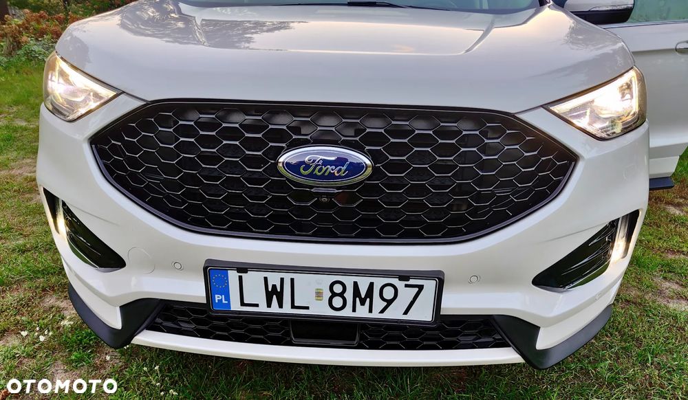 Ford Edge - 8