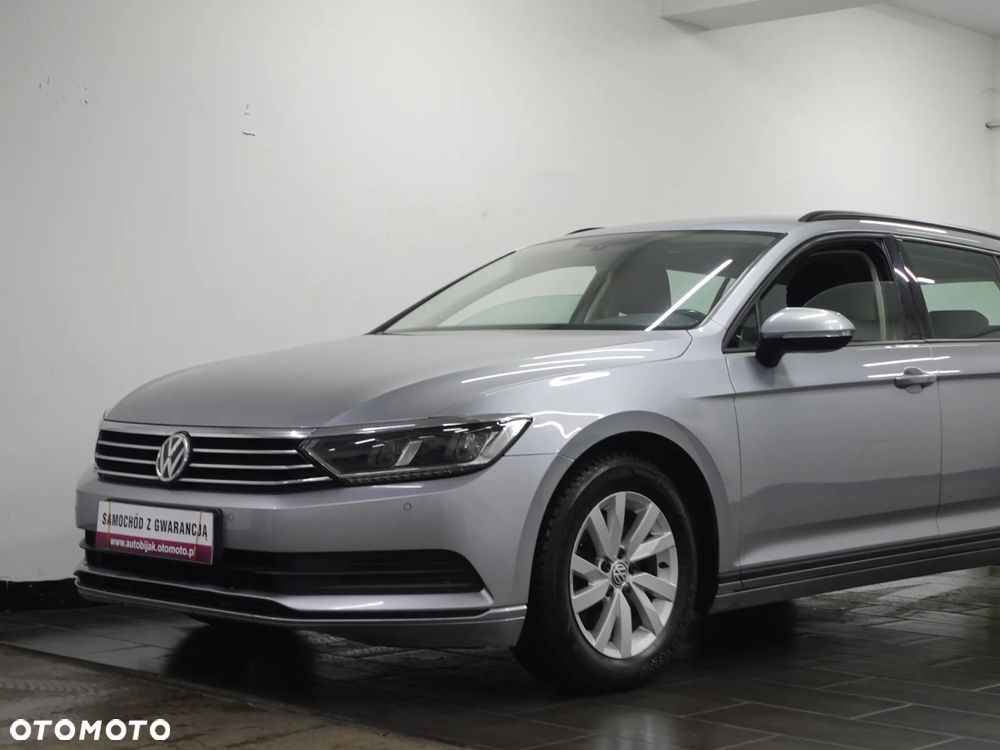 Volkswagen Passat - 15