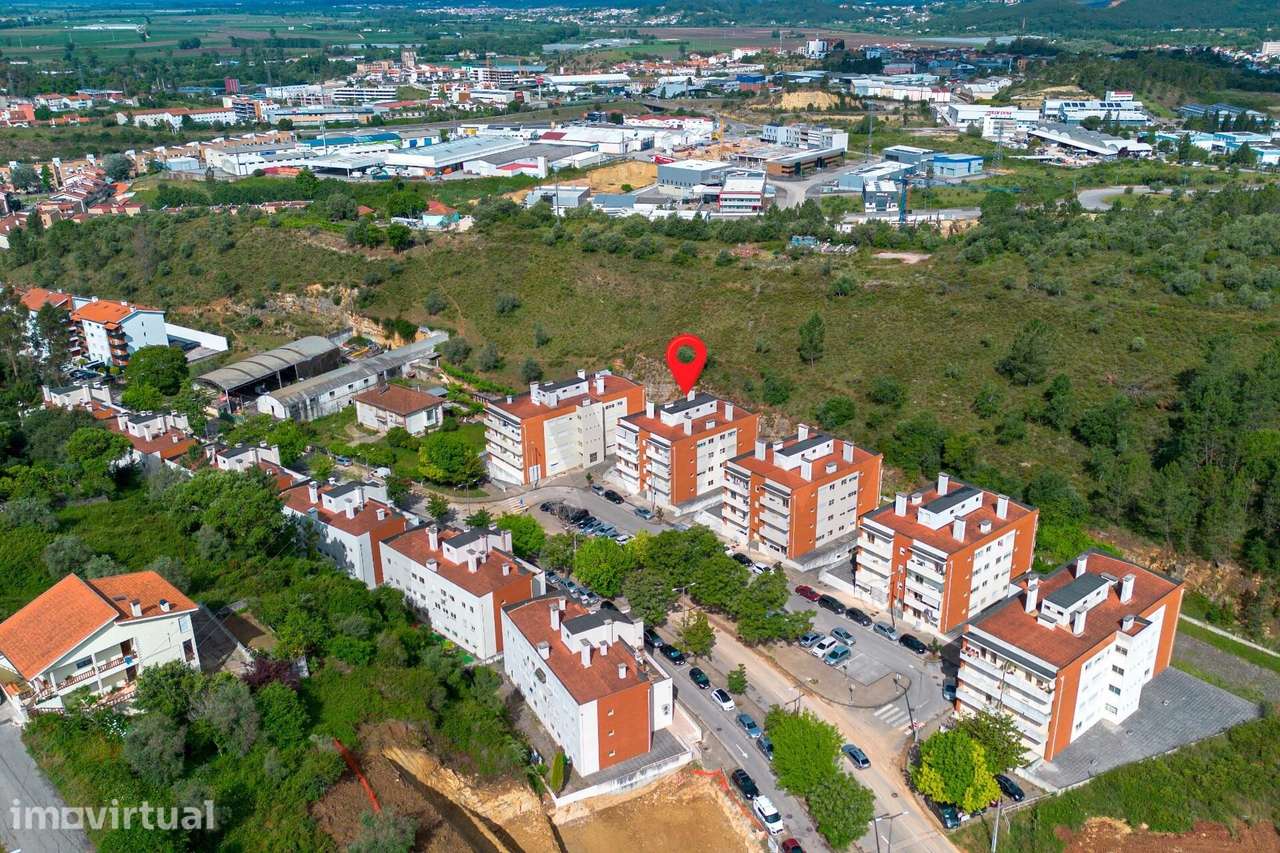 Apartamento T2 na Rua Vale de São Miguel - Grande imagem: 3/26