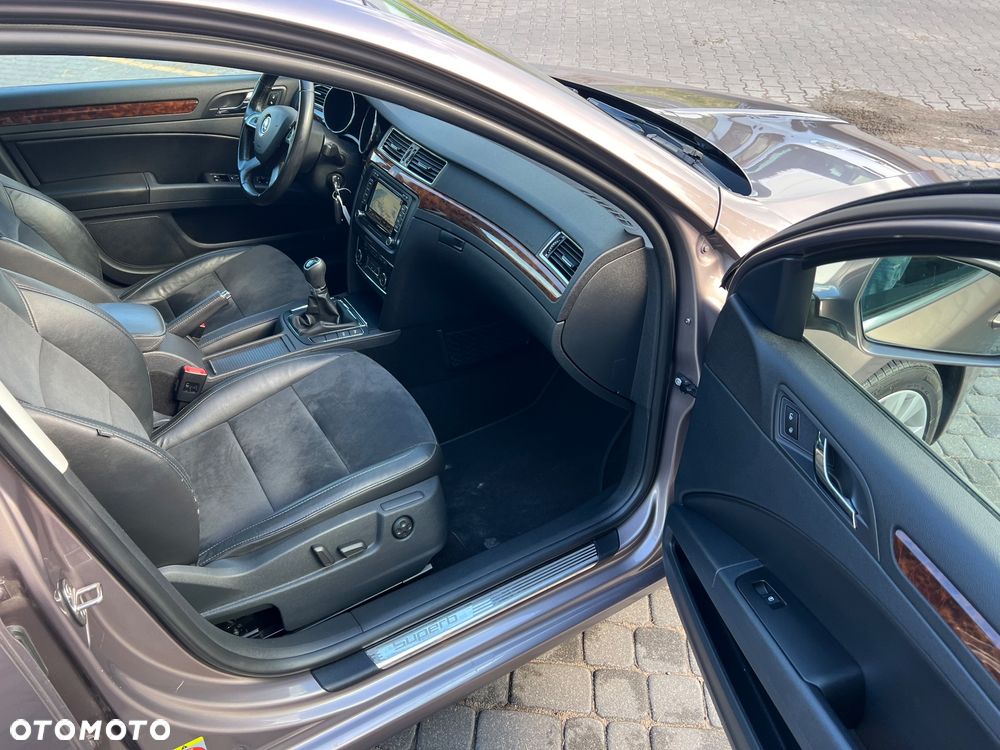 Skoda Superb 1.6 TDI Active Greenline - 29
