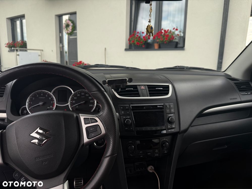 Suzuki Swift - 9