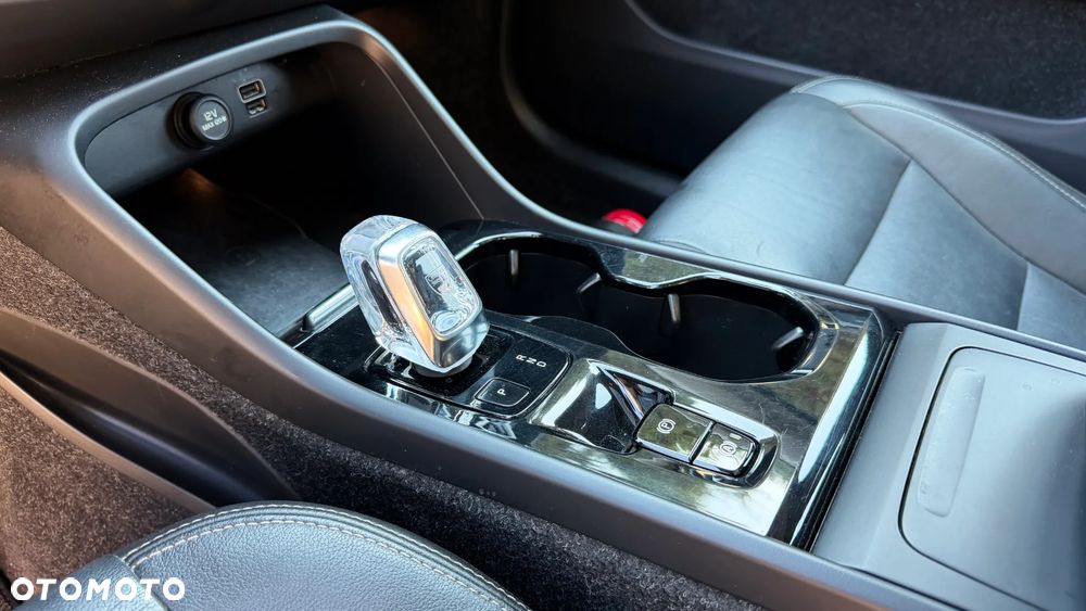 Volvo XC 40 T4 Geartronic Inscription - 26