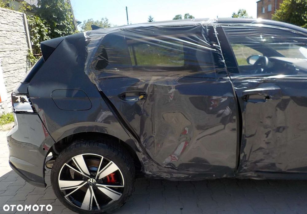 Volkswagen Golf - 18