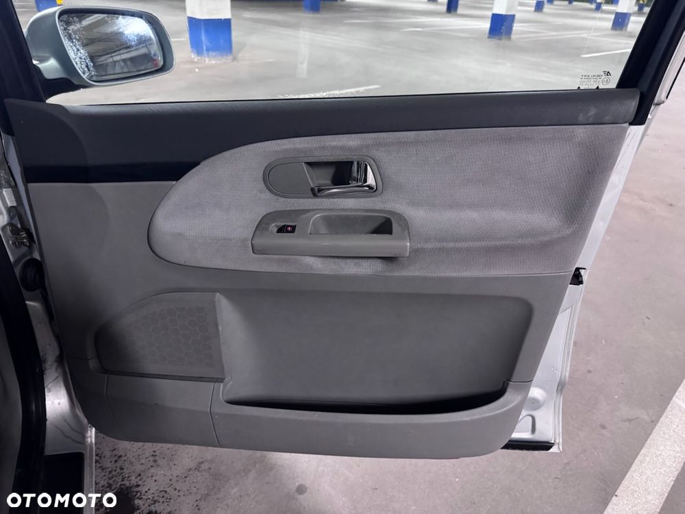 Volkswagen Sharan - 22