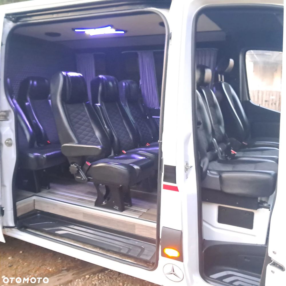 Mercedes-Benz Sprinter - 4