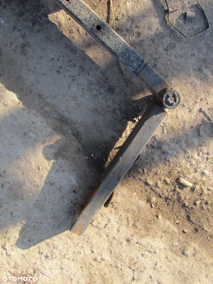 iveco daily 99->2.3 hpi eu belka pod koło zapasowe - 4