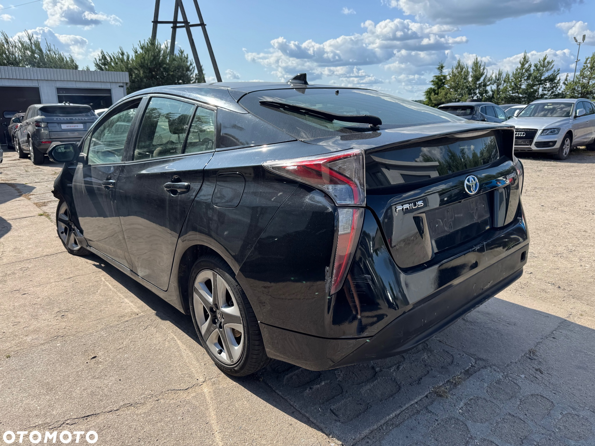 Toyota Prius Hybrid - 3