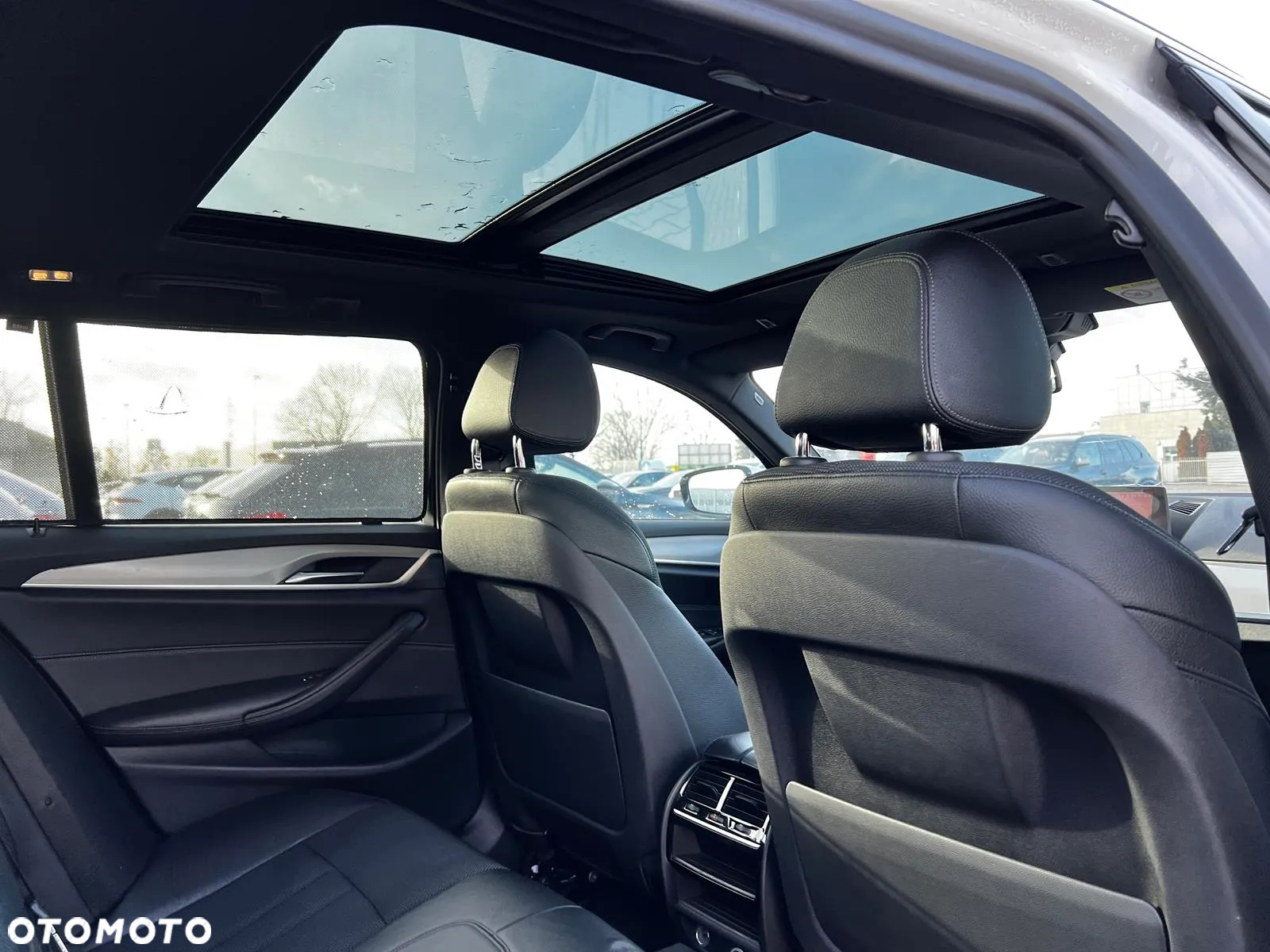 BMW Seria 5 525d Touring Sport Line - 28
