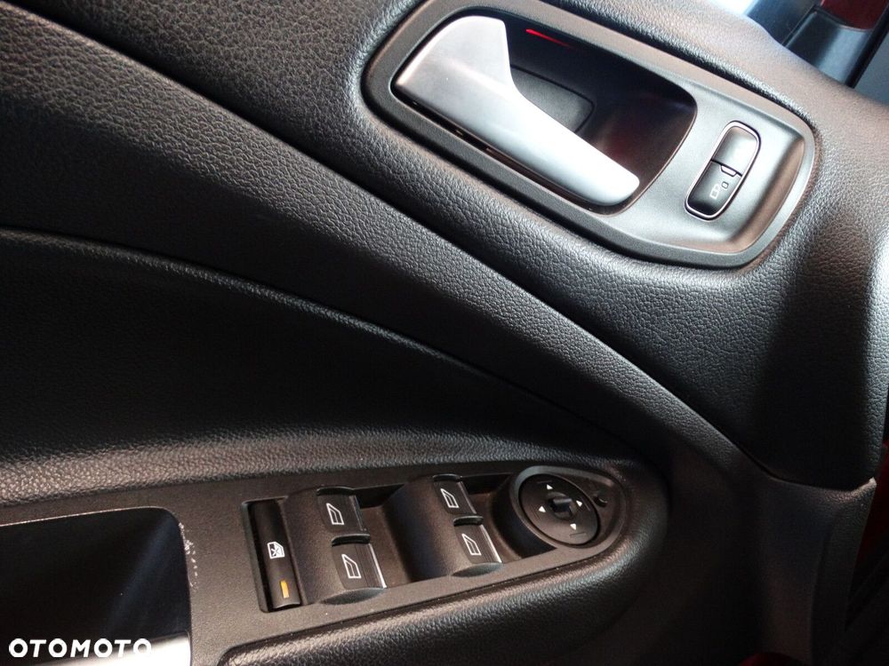 Ford Kuga - 18