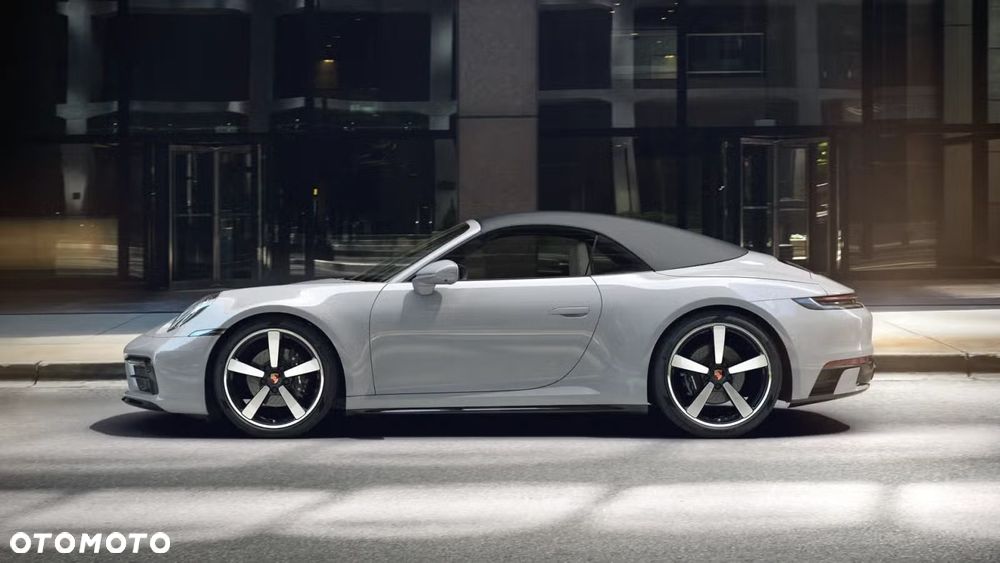 Porsche 911 Cabrio [992] 19 - 2