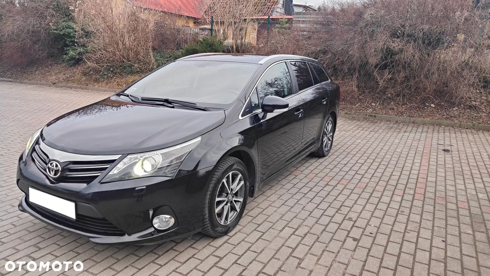 Toyota Avensis 2.0 D-4D Premium - 17