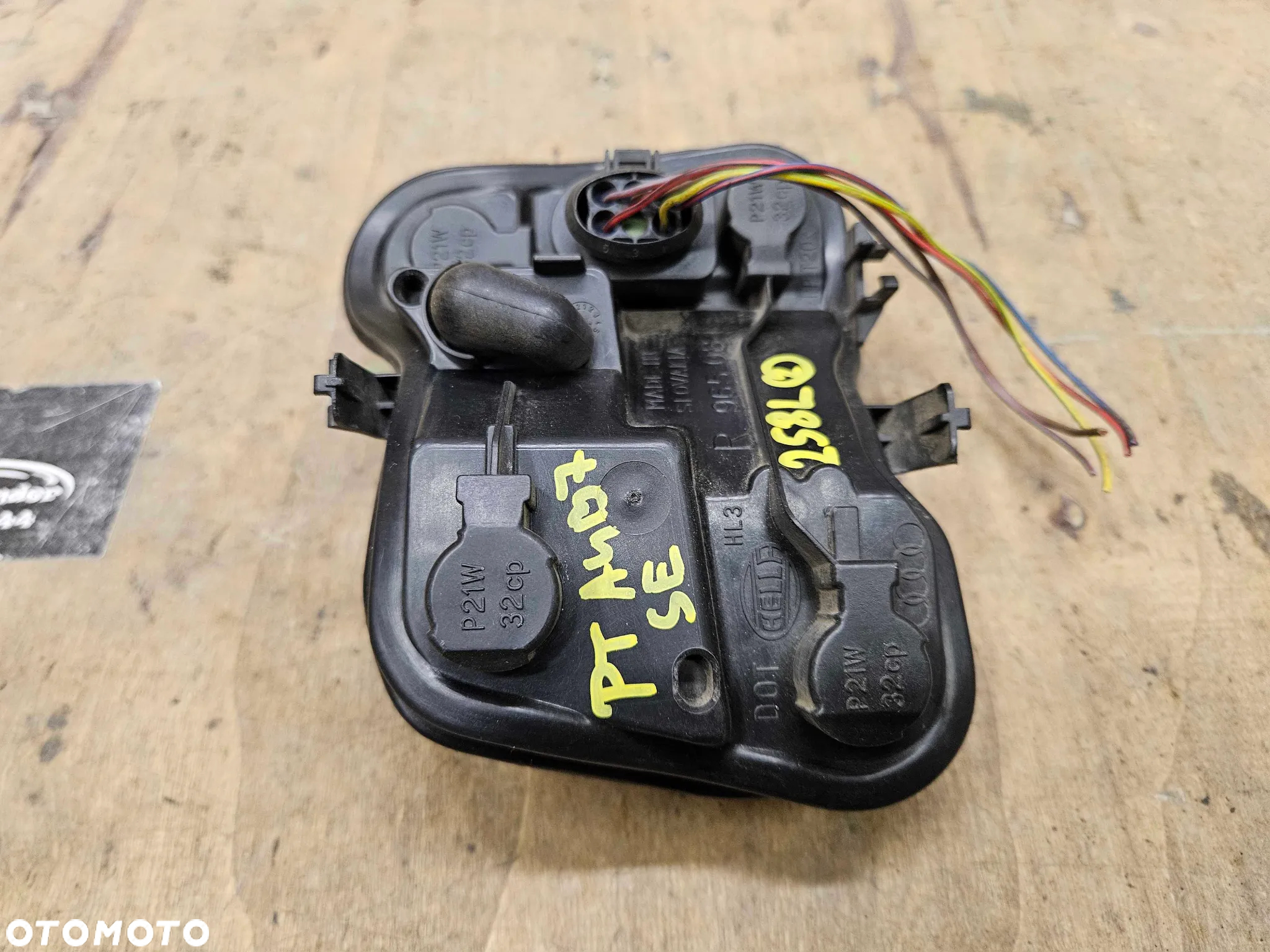 Wklad Lampa Lampy Oprawa Zarowki Mocowanie Tyl Prawy Tylne AUDI A4 B7 Sedan - 20