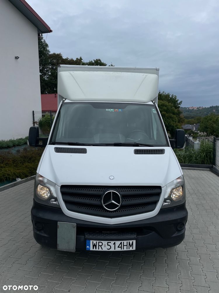 Mercedes-Benz Sprinter - 2