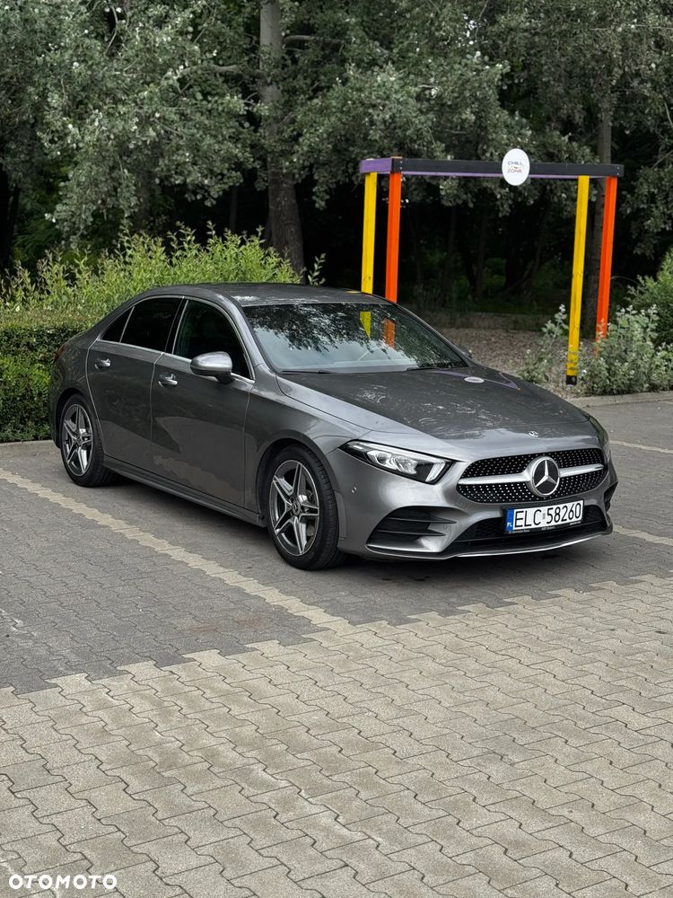 Mercedes-Benz Klasa A 180 d AMG Line 7G-DCT - 2