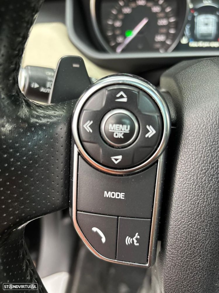 Land Rover Range Rover Sport 3.0 SDV6 SE - 32