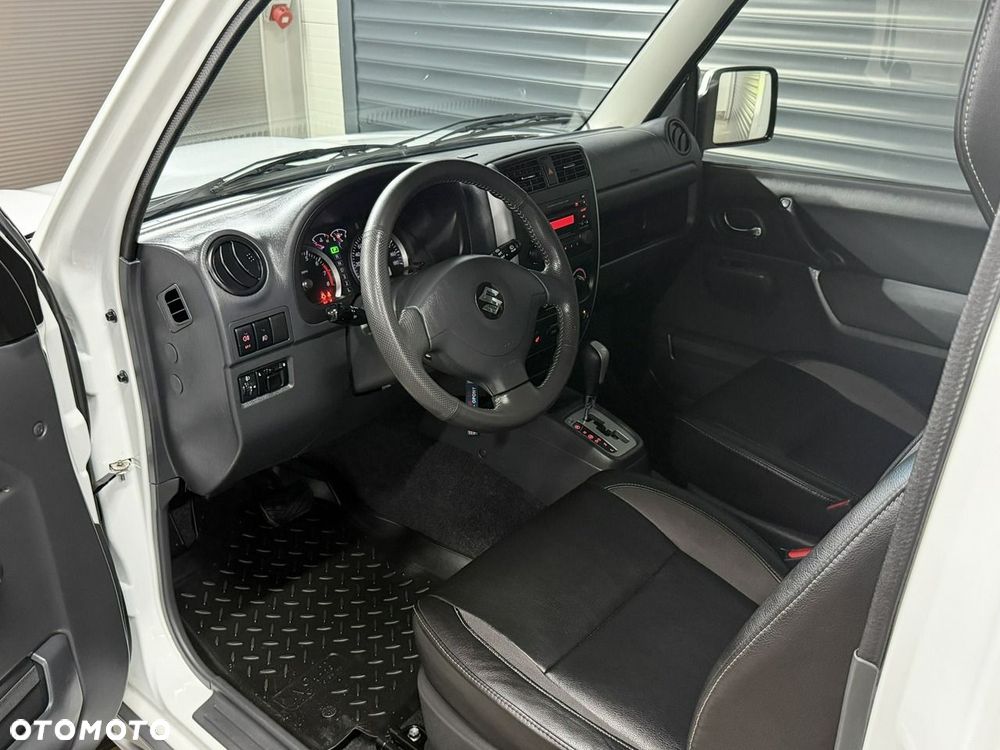 Suzuki Jimny - 11