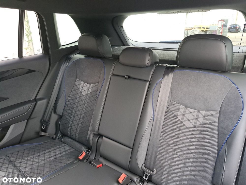 Volkswagen Tiguan - 17