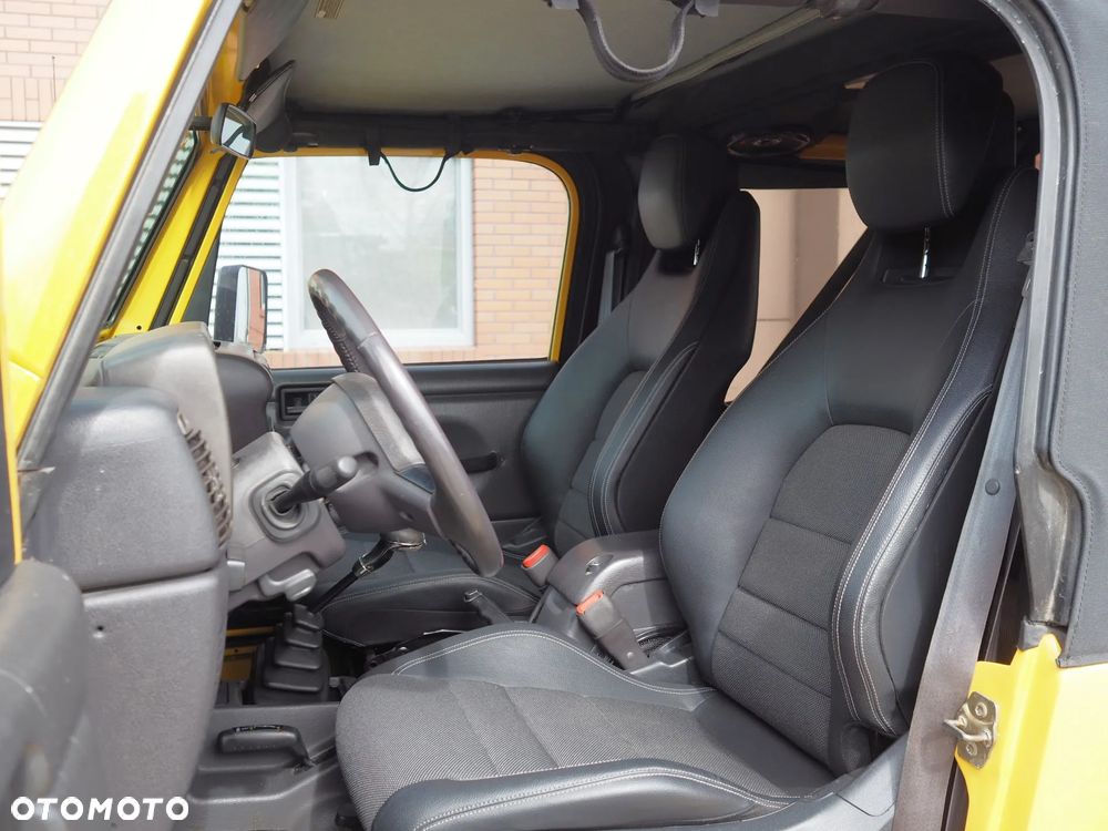 Jeep Wrangler 4.0 Sport - 9