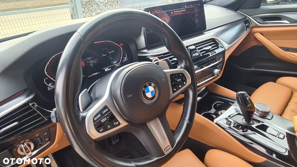 BMW Seria 5 520d xDrive MHEV M Sport sport - 7