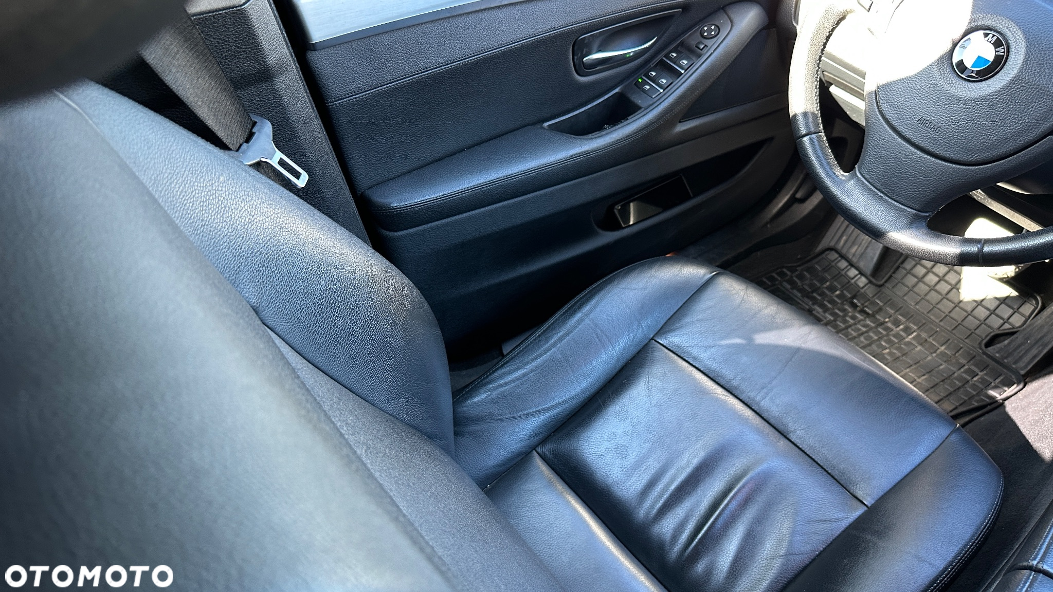 BMW Seria 5 520d xDrive Luxury Line - 34