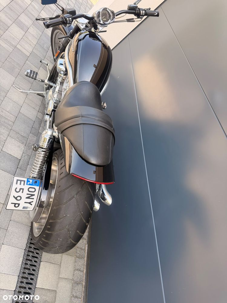 Harley-Davidson V-Rod Street Rod - 16