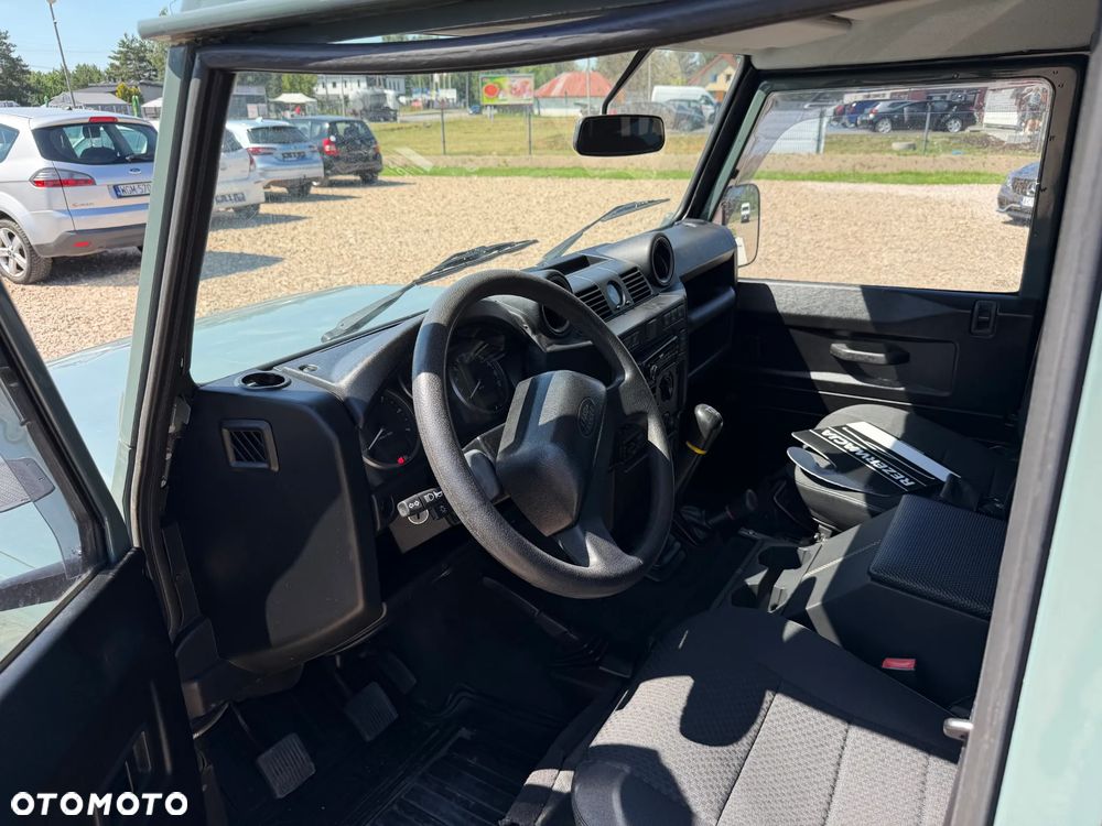 Land Rover Defender 2.4 TD4 S - 22