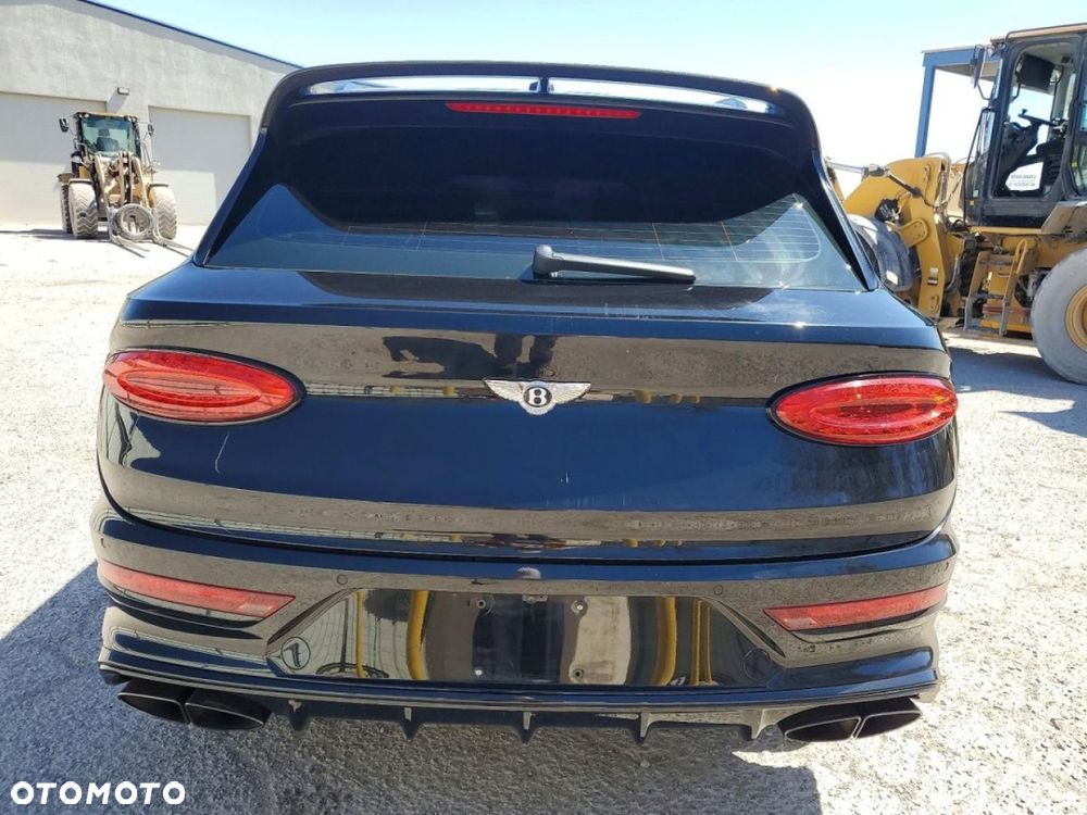 Bentley Bentayga - 4