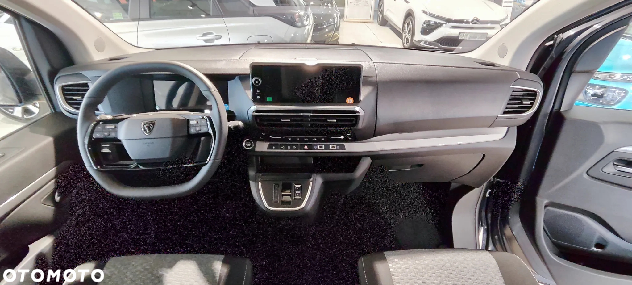 Peugeot Traveller - 14