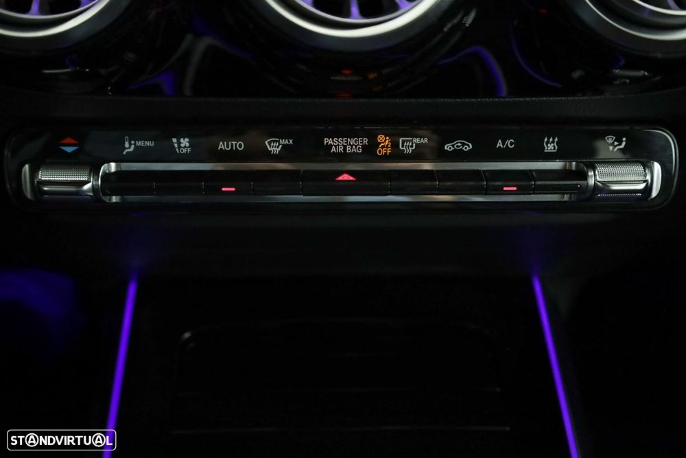 Mercedes-Benz EQA 300 4Matic AMG Line - 13