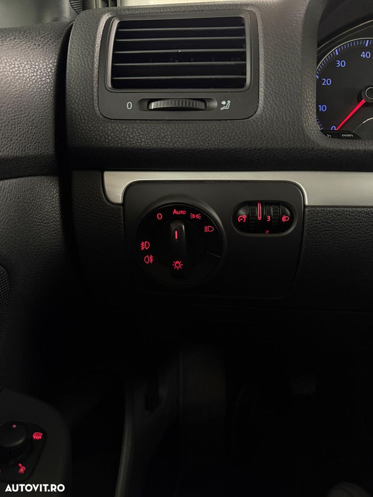 Volkswagen Golf 1.6 Trendline - 21