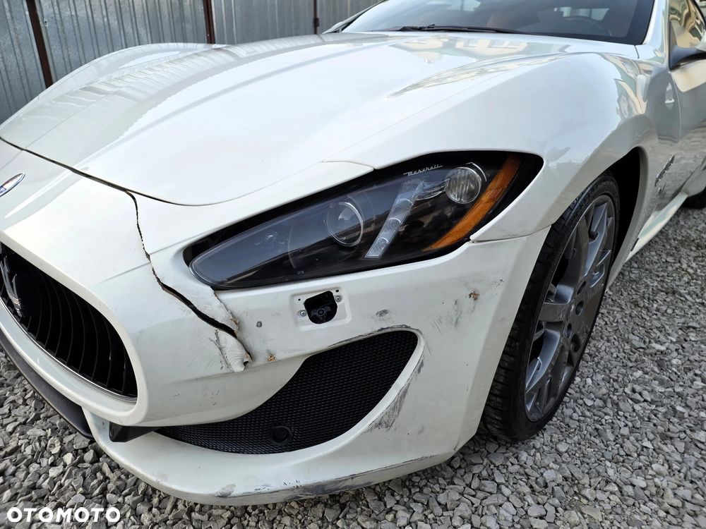 Maserati GranTurismo - 12